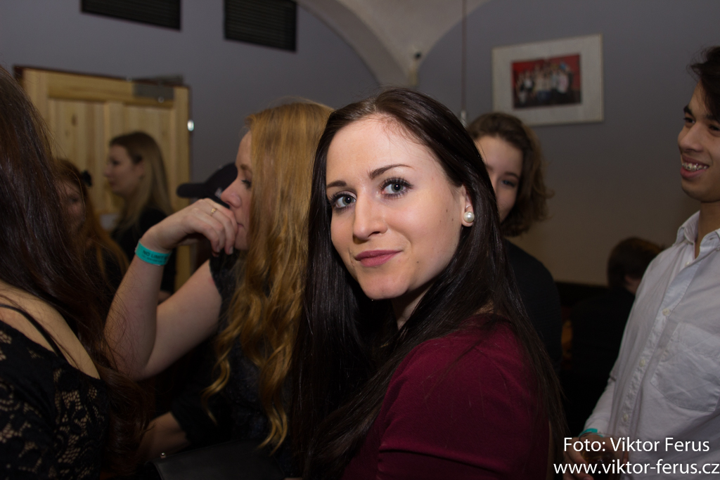 ,2018:01:21,01:57:49,1024