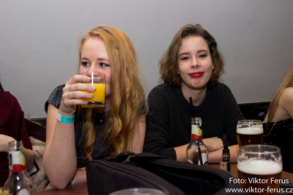 ,2018:01:21,02:04:18,1024