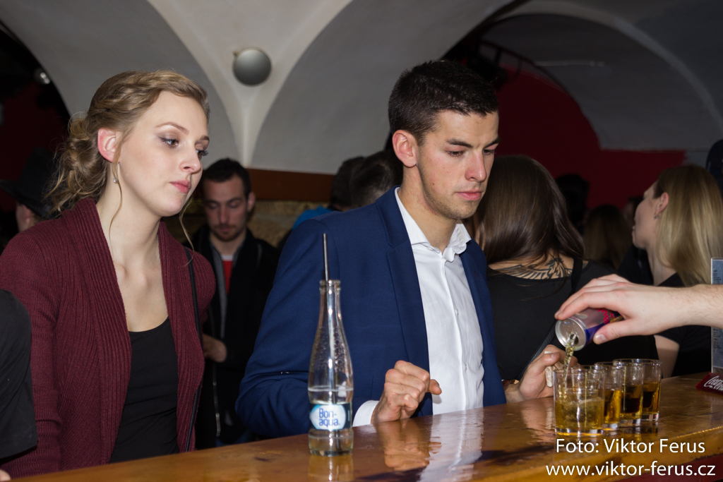 ,2018:01:21,02:54:11,1024