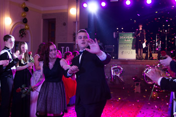 ,2019:01:11,21:59:45,1024