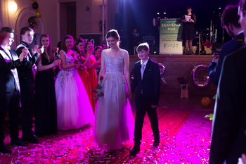 ,2019:01:11,22:01:17,1024