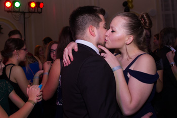 ,2019:01:11,23:45:29,1024