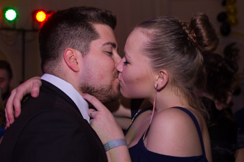 ,2019:01:11,23:45:31,1024