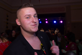 ,2019:01:11,23:52:27,1024