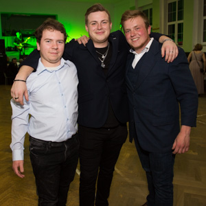 ,2022:04:01,22:12:29,683